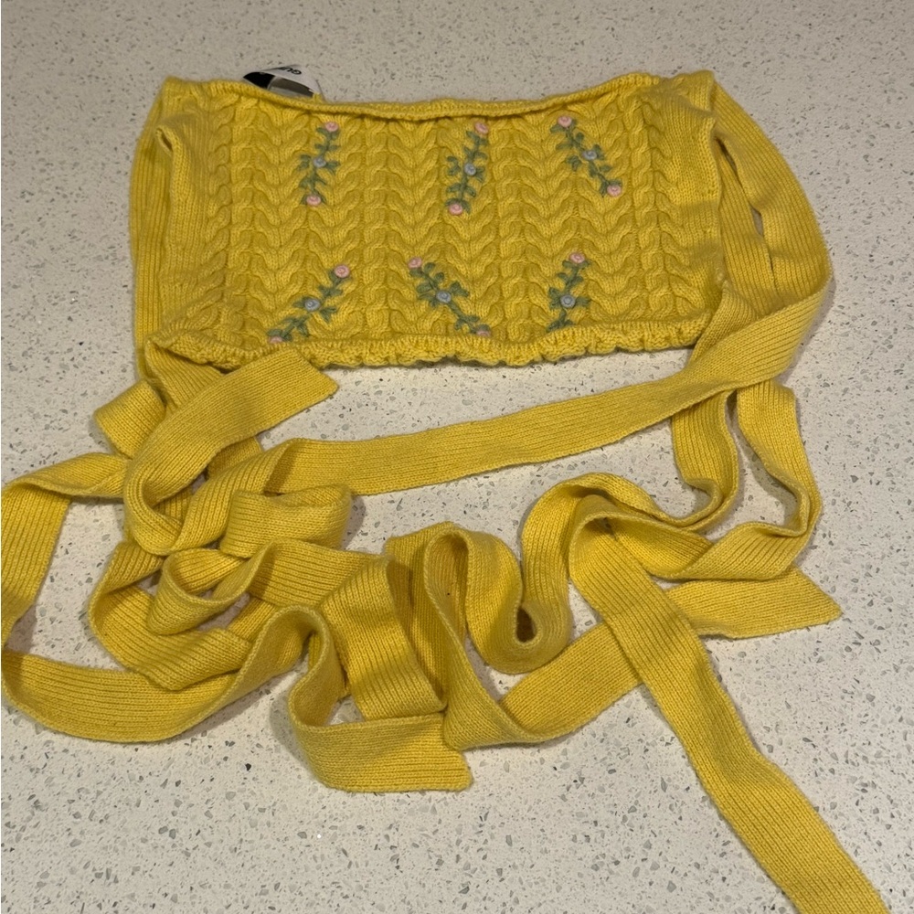 GUIZIO Revolve Exclusive Cable Knit Floral Embroidered Halter Top in Dandelion - Picture 4 of 7